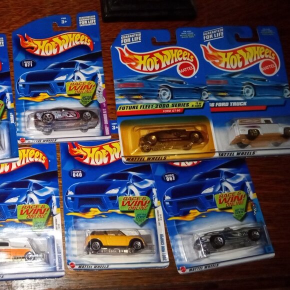 Collection of Vintage Hot Wheel Vehicles, New in Original Packages - Picture 7 of 7